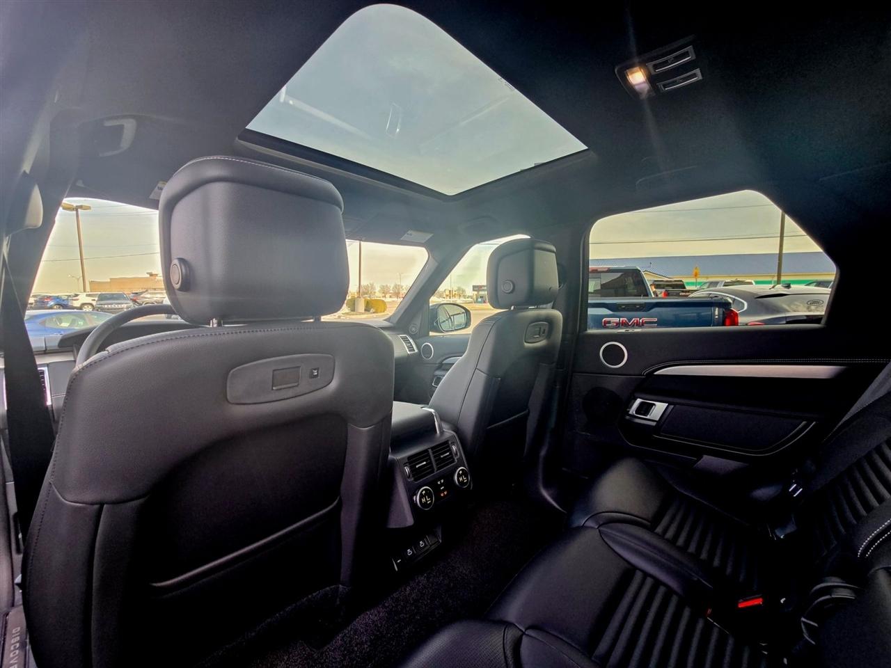 Land Rover Discovery  2025