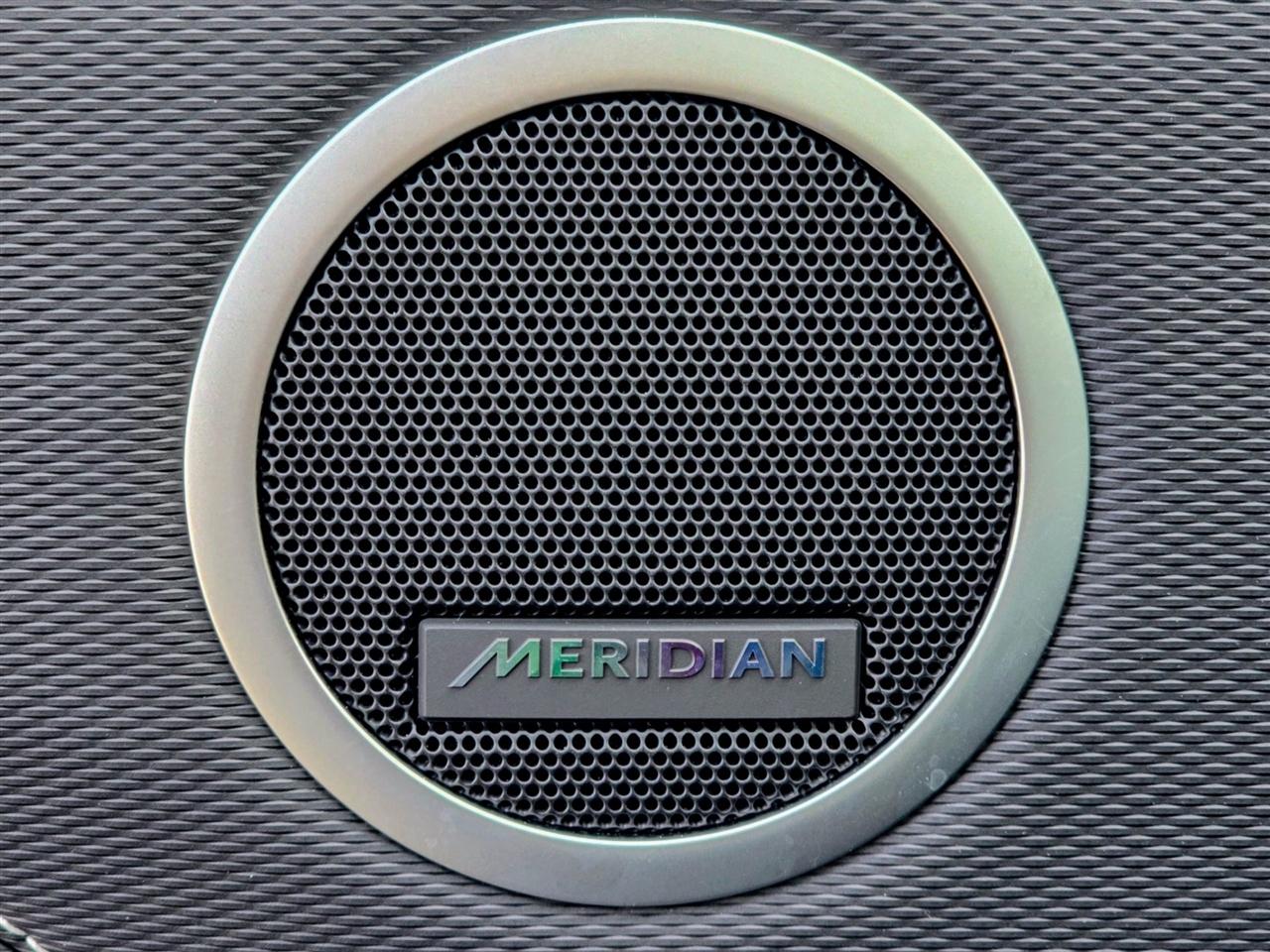 Land Rover Discovery  2025