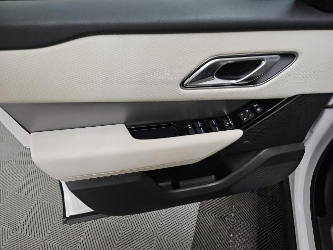 Land Rover Range Rover Velar  2023