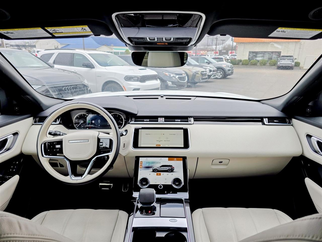 Land Rover Range Rover Velar  2023