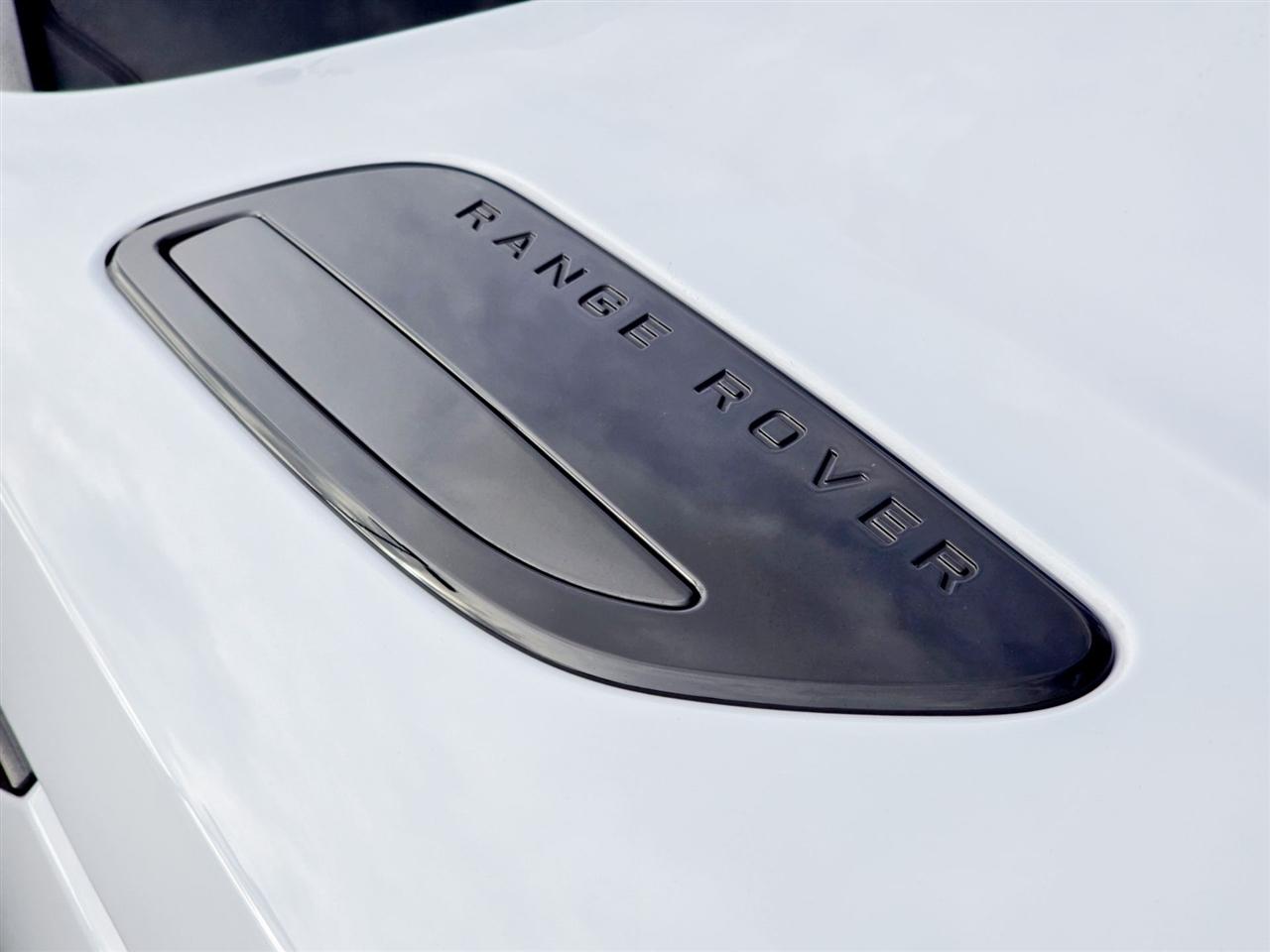 Land Rover Range Rover Velar  2023