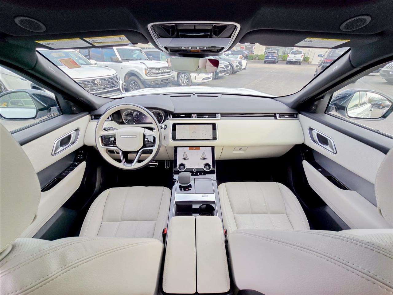 Land Rover Range Rover Velar  2023