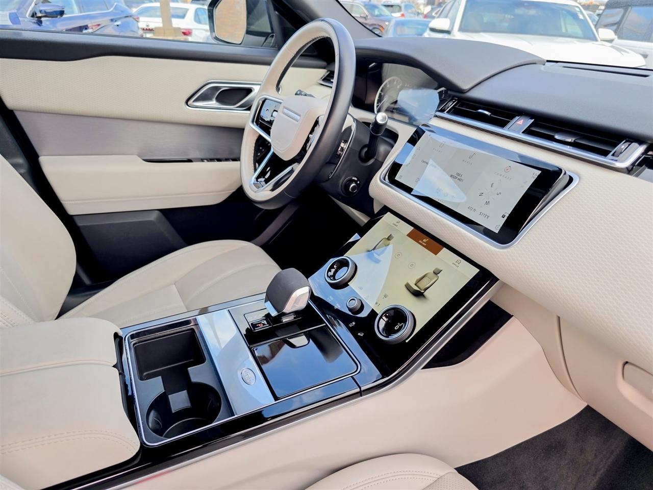 Land Rover Range Rover Velar  2023