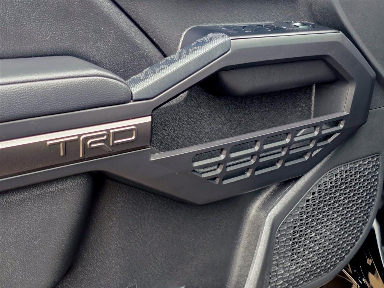 Toyota Tacoma 4WD  2024