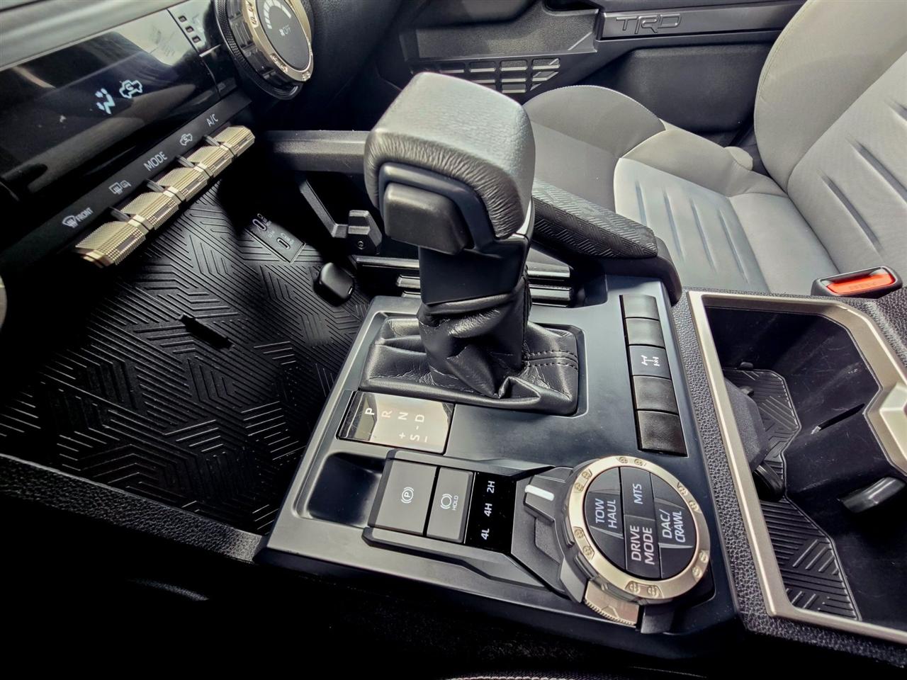 Toyota Tacoma 4WD  2024