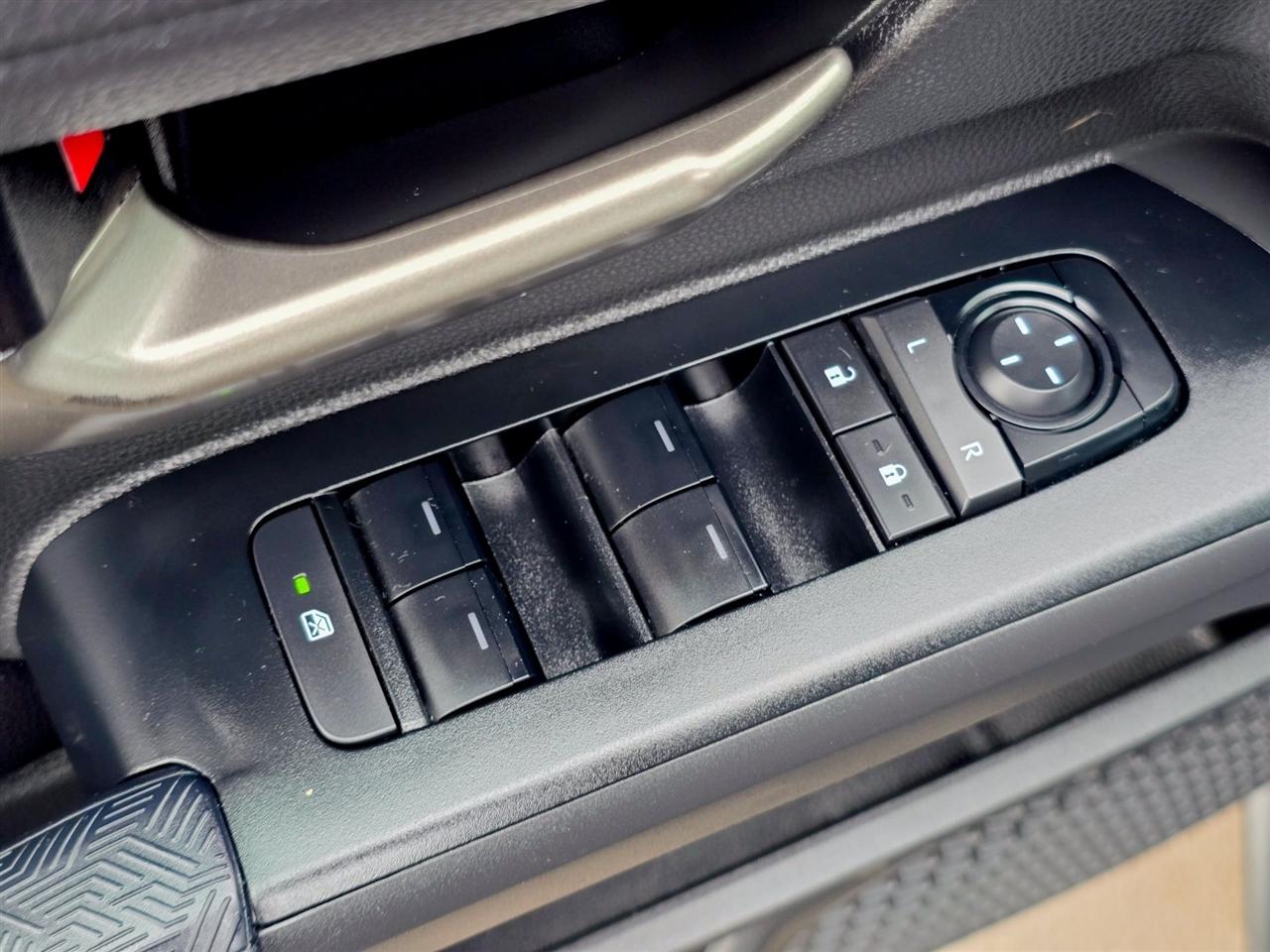 Toyota Tacoma 4WD  2024