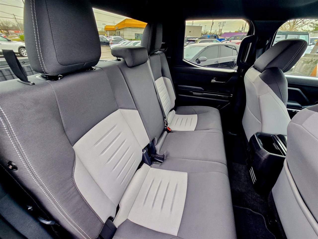 Toyota Tacoma 4WD  2024