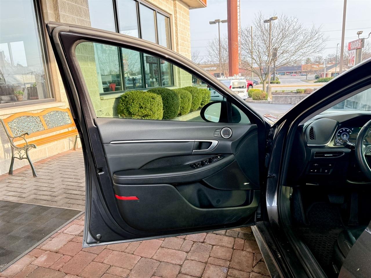 Hyundai Sonata  2021