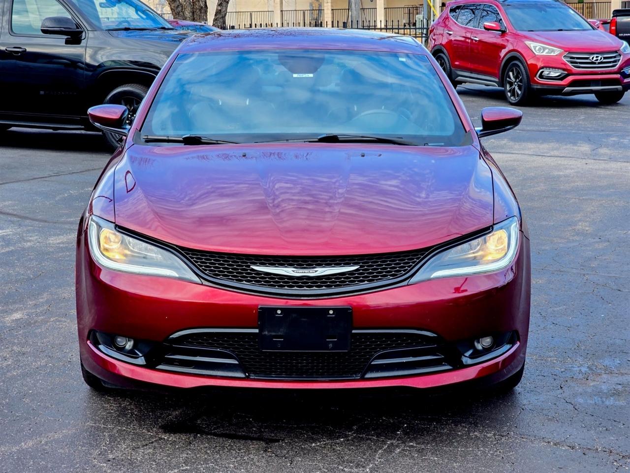 Chrysler 200  2015