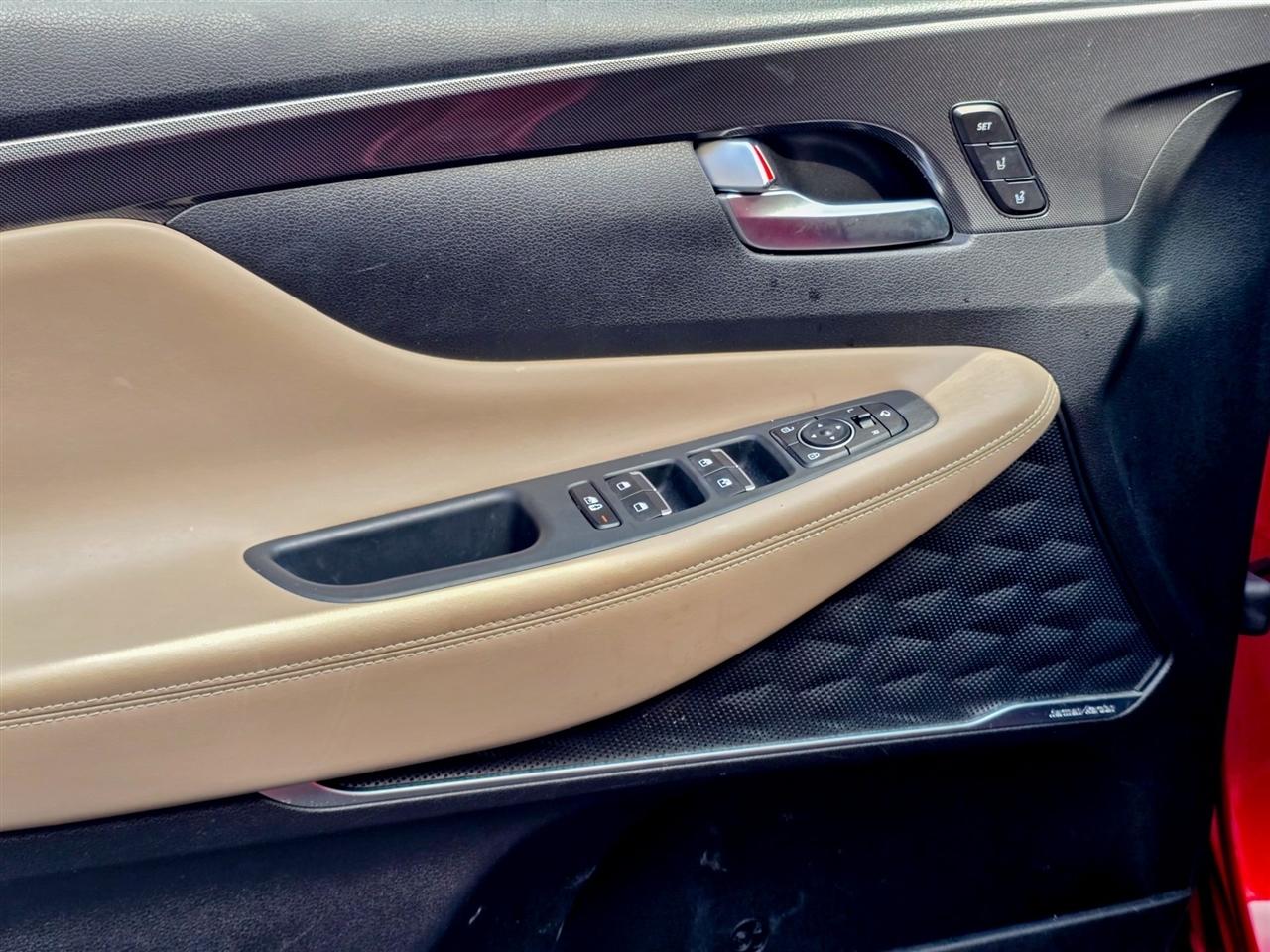 Hyundai Santa Fe Limited 2023
