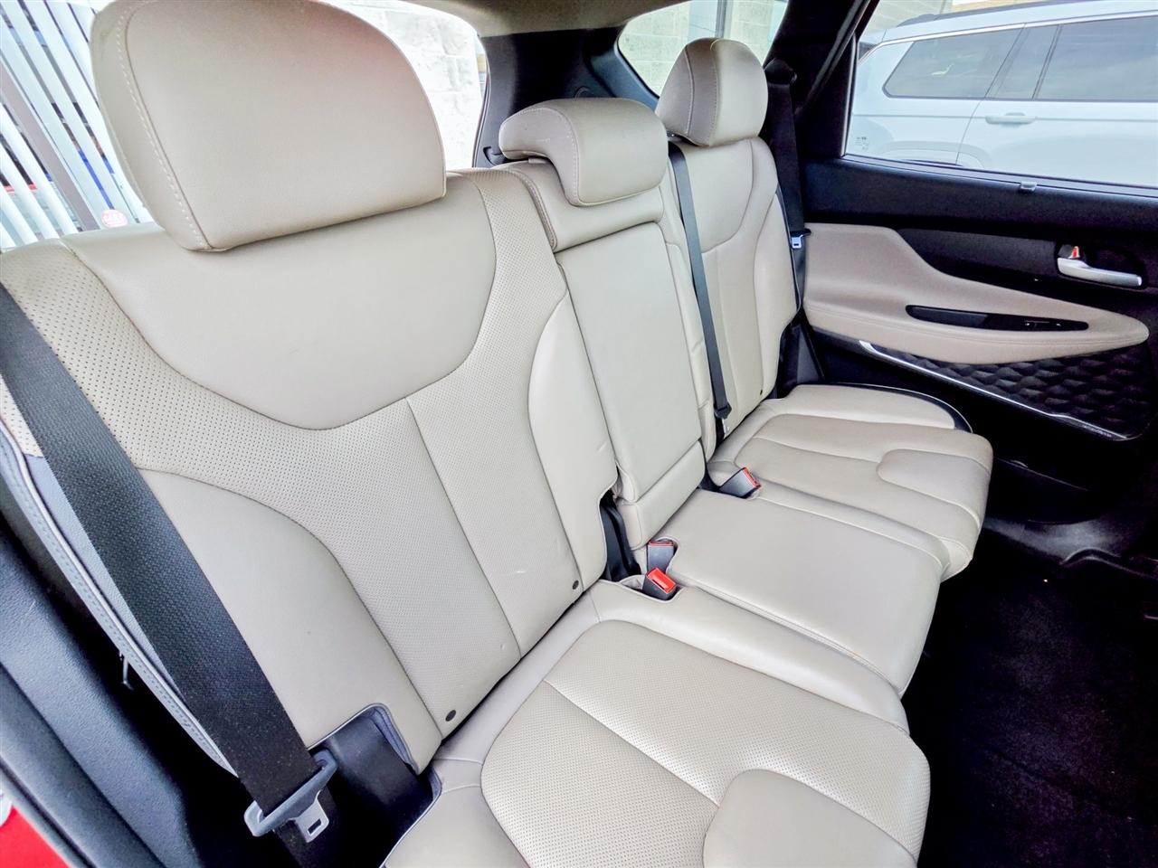 Hyundai Santa Fe Limited 2023