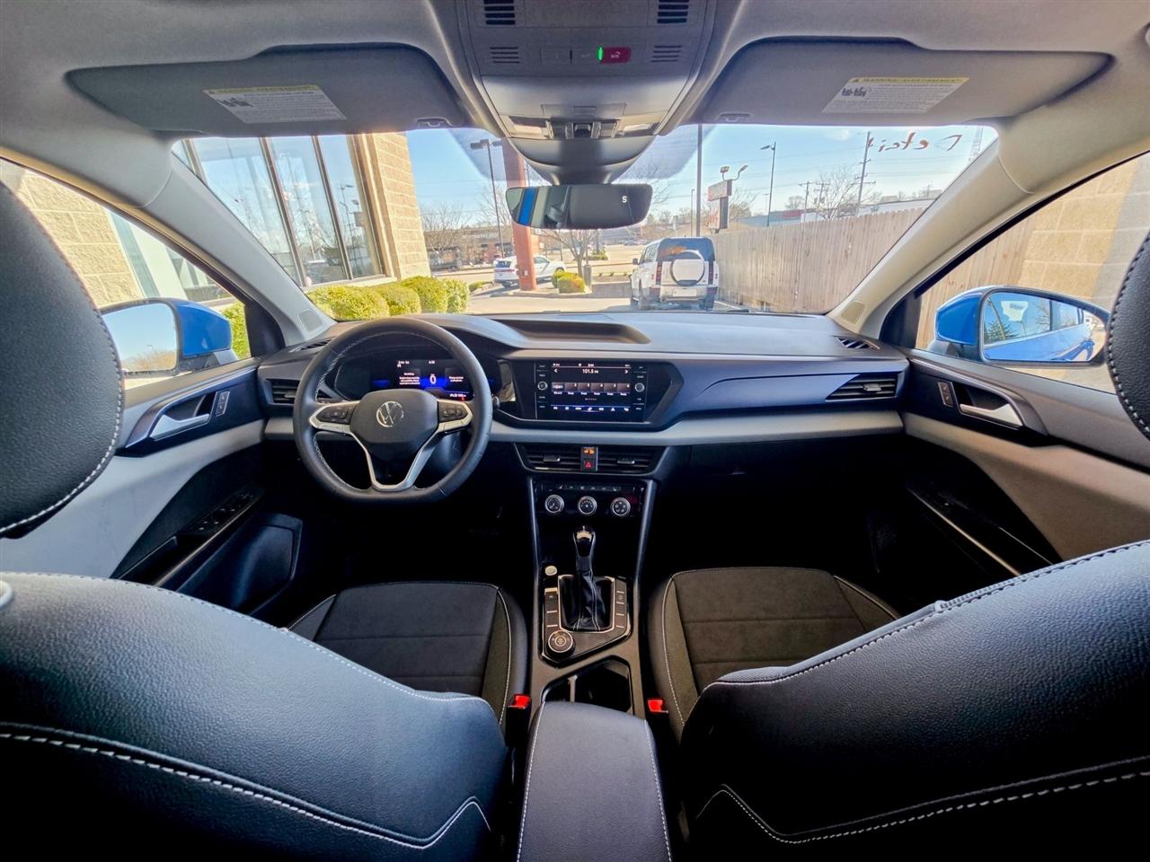 Volkswagen Taos  2023