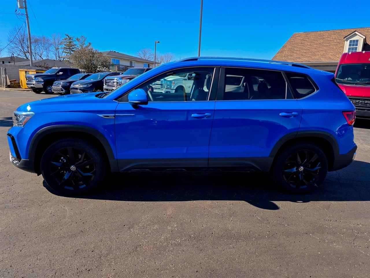 Volkswagen Taos  2023