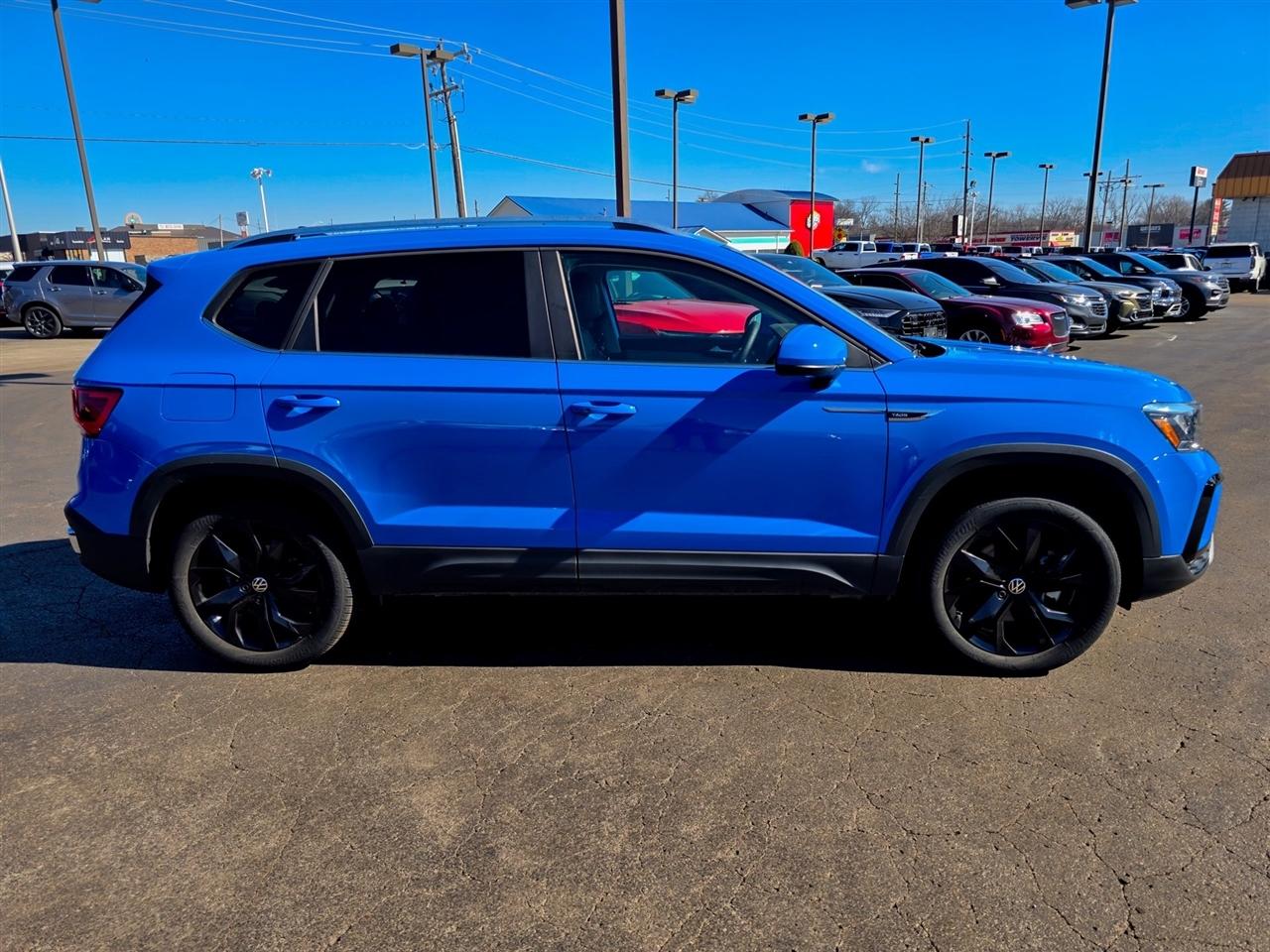 Volkswagen Taos  2023