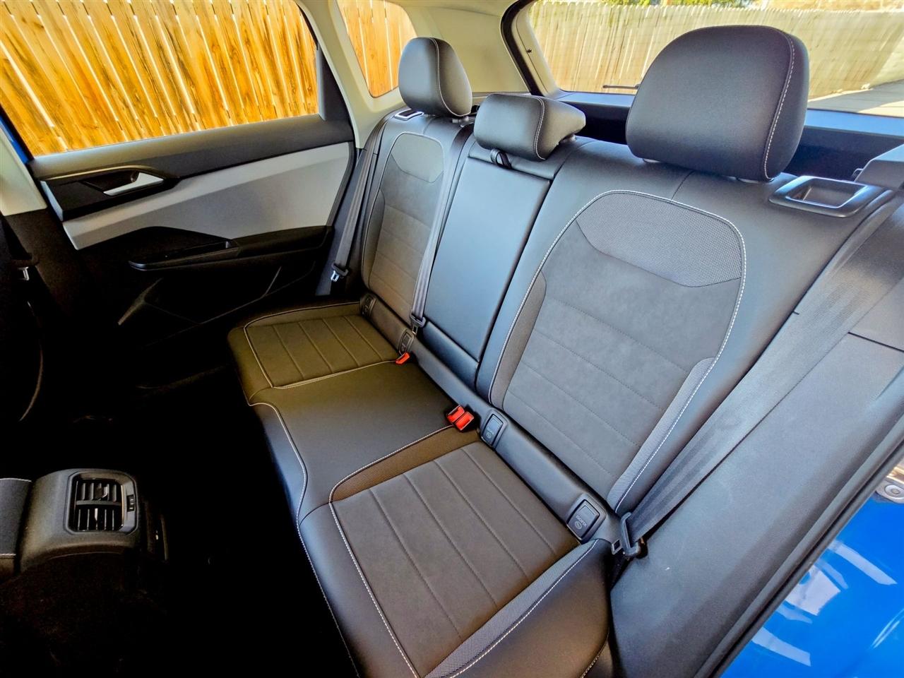 Volkswagen Taos  2023