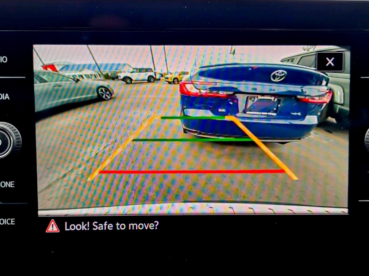 Volkswagen Taos  2025