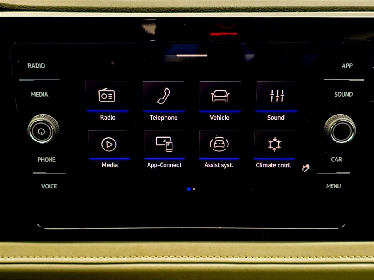 Volkswagen Taos  2025