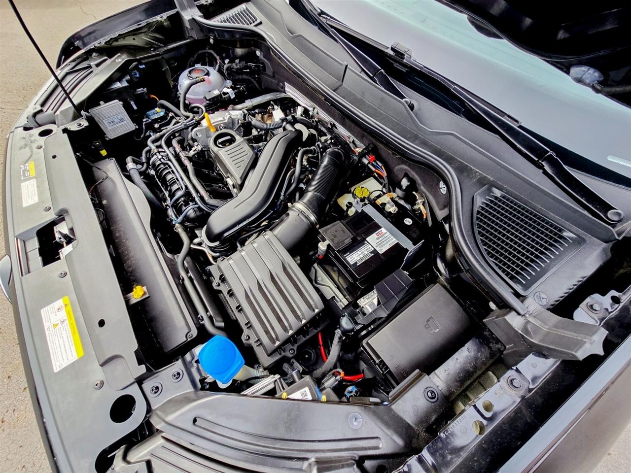 Volkswagen Taos  2025