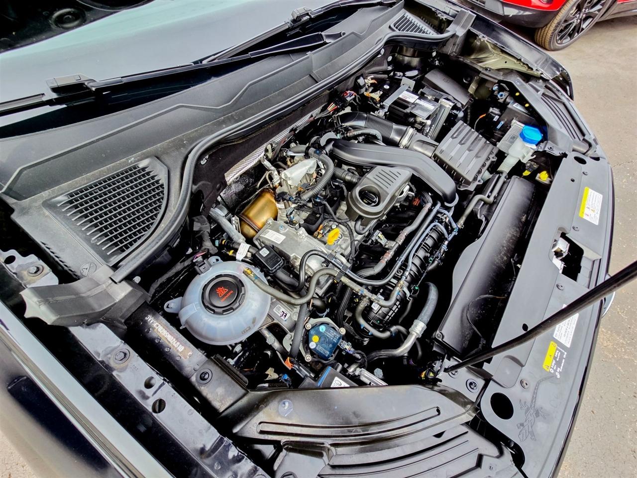 Volkswagen Taos  2025