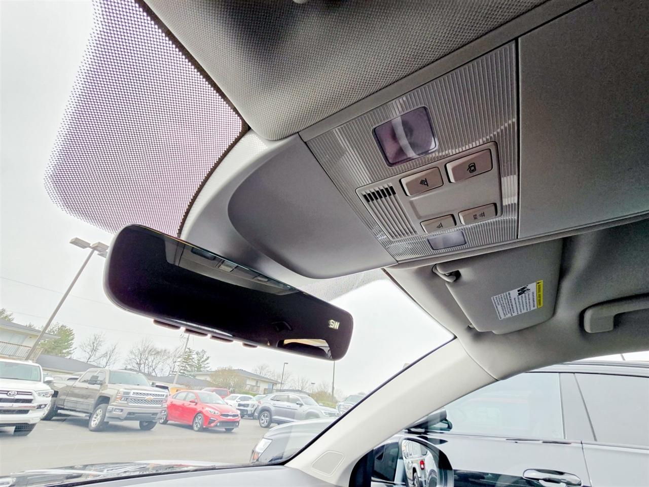 Volkswagen Taos  2025