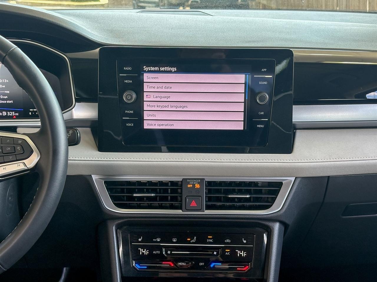 Volkswagen Taos  2025