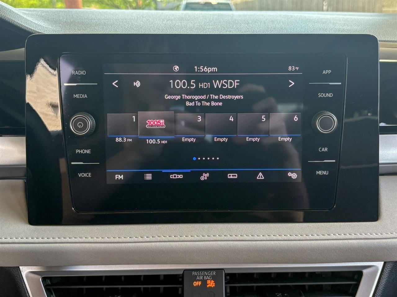 Volkswagen Taos  2025