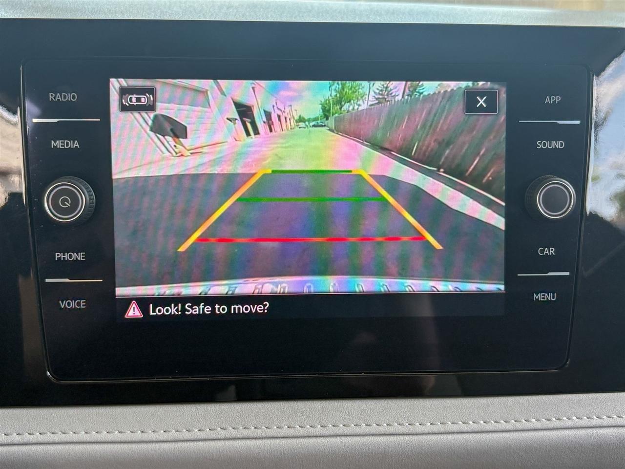 Volkswagen Taos  2025