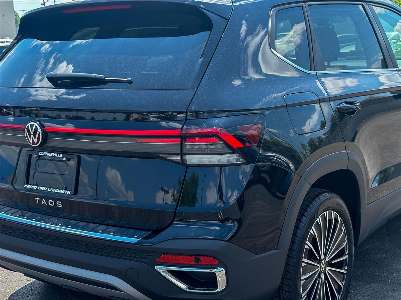 Volkswagen Taos  2025