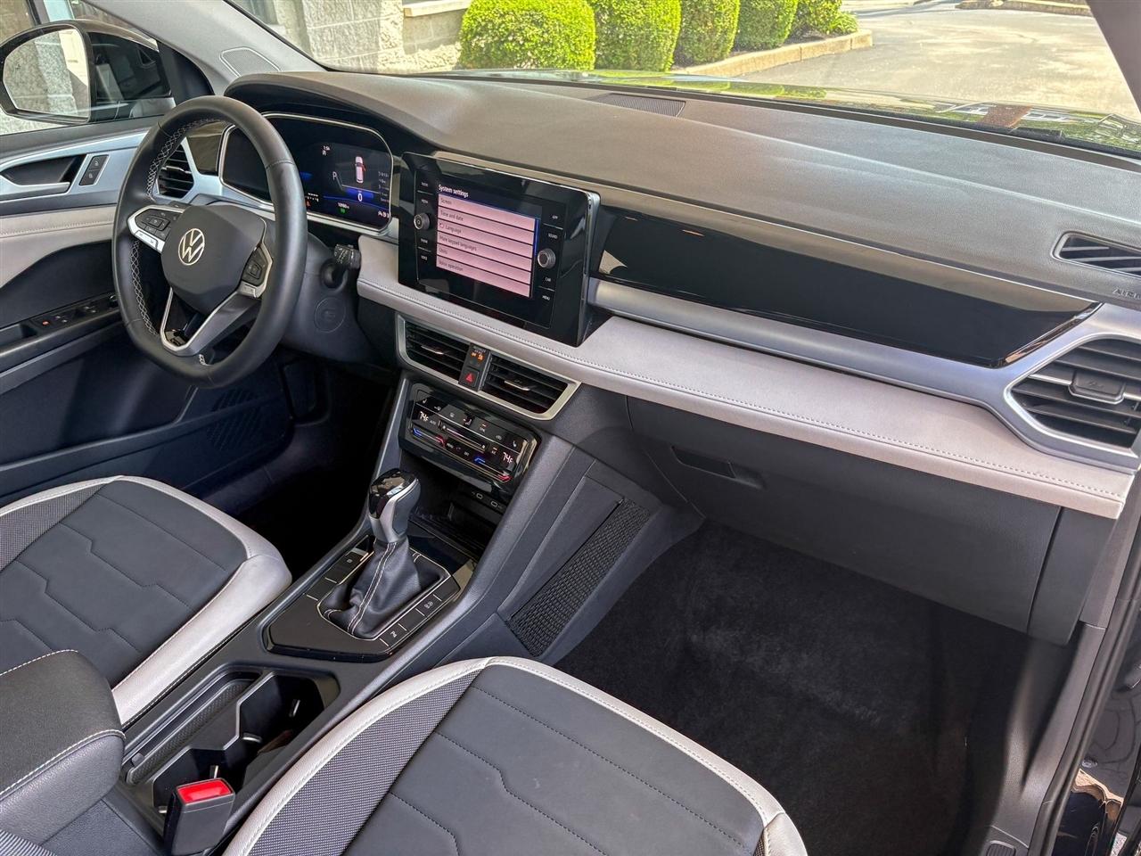 Volkswagen Taos  2025