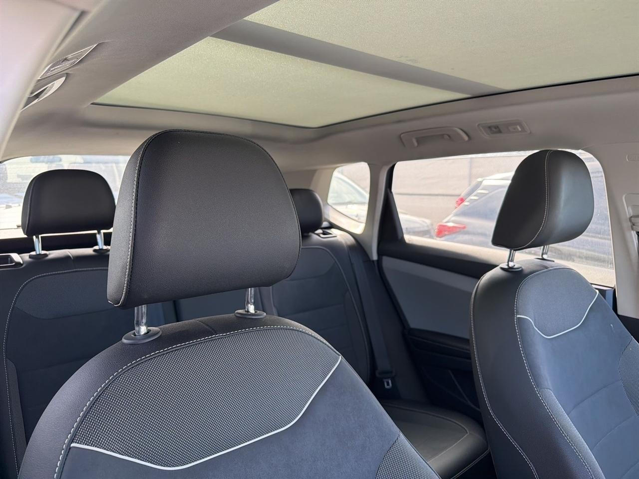 Volkswagen Taos  2024