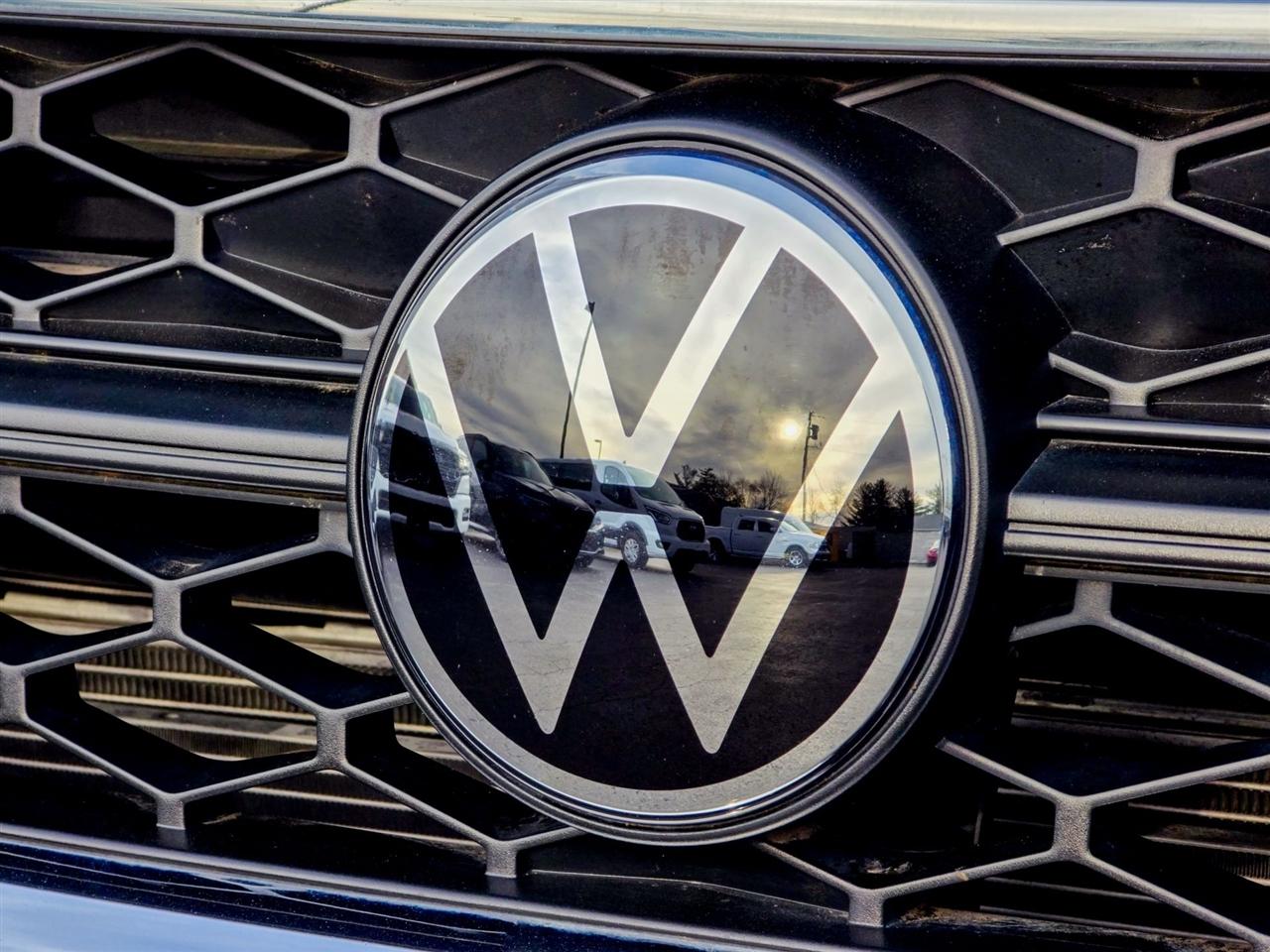 Volkswagen Taos  2024