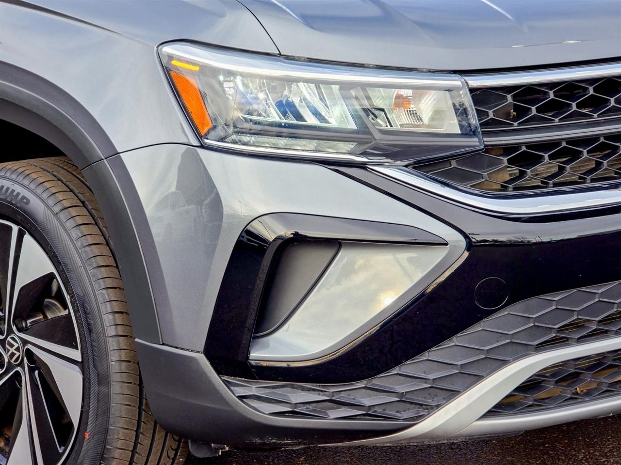 Volkswagen Taos  2024