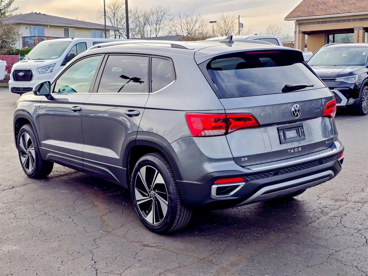 Volkswagen Taos  2024