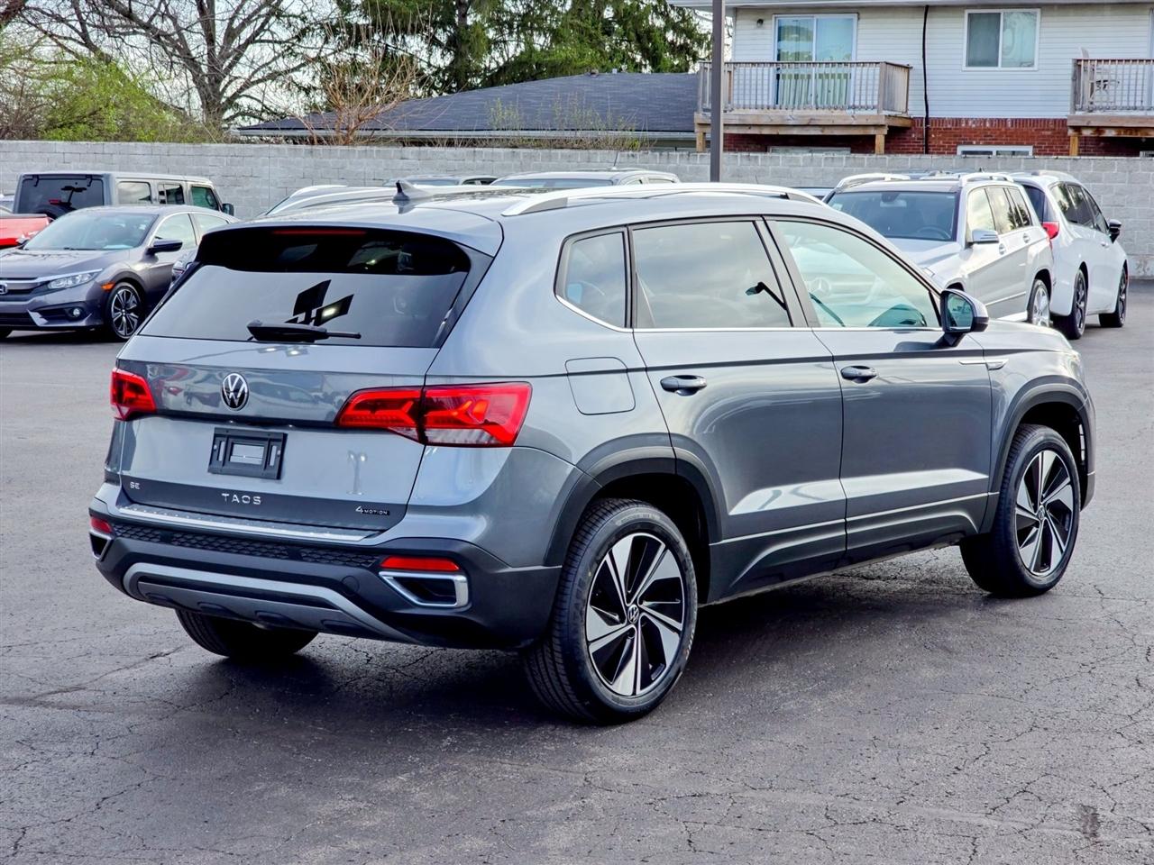 Volkswagen Taos  2024