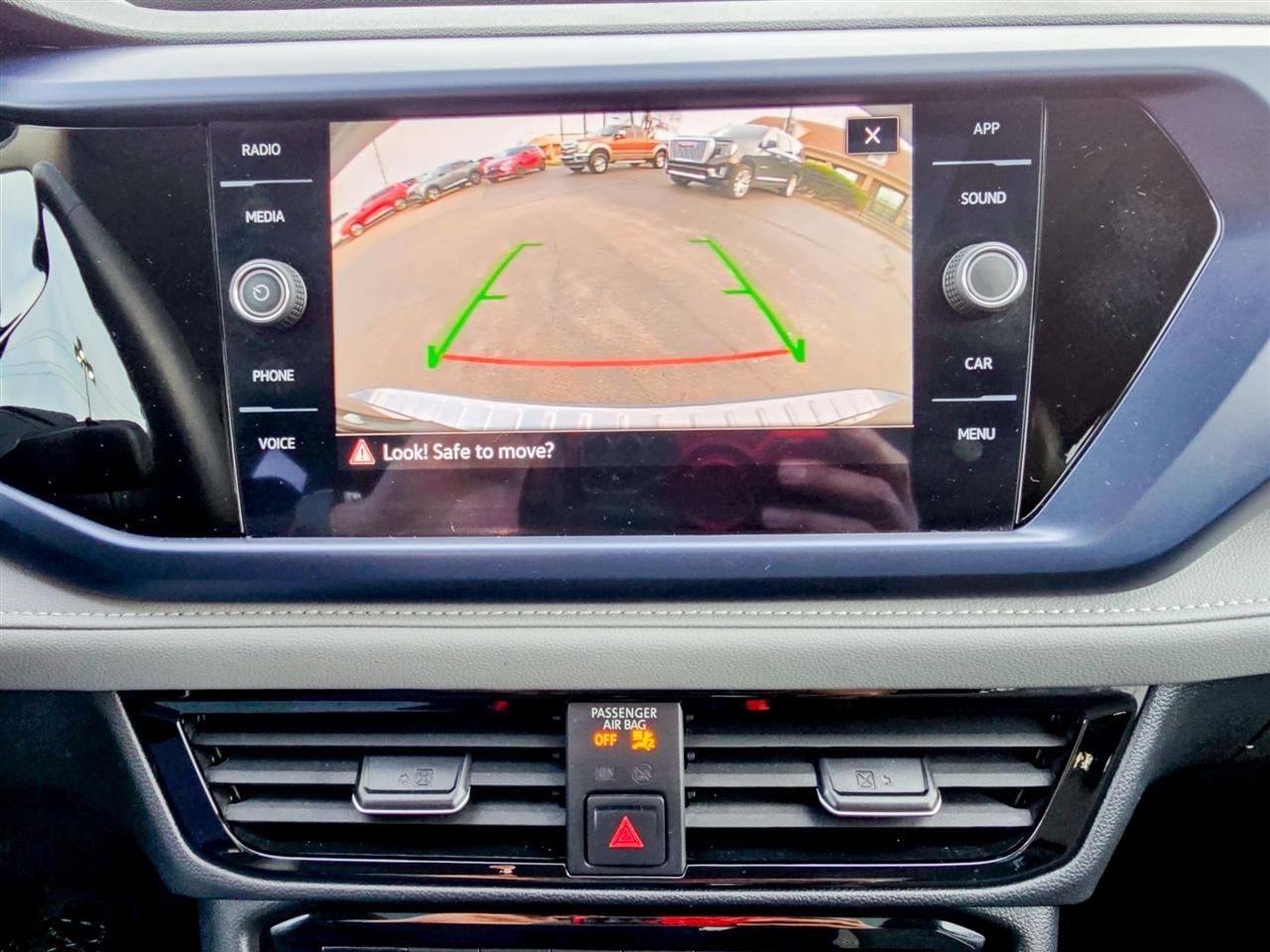 Volkswagen Taos  2024