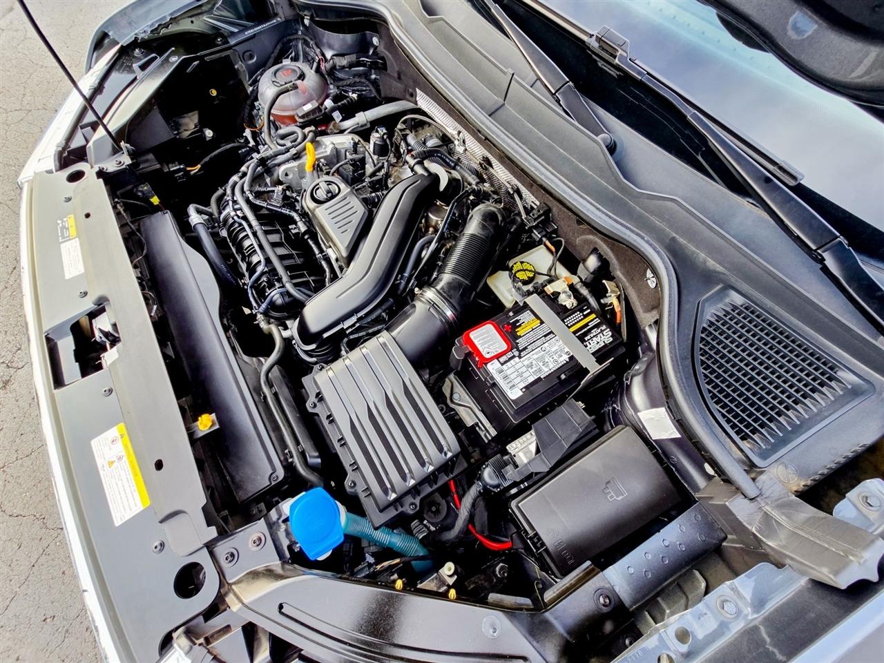 Volkswagen Taos  2024