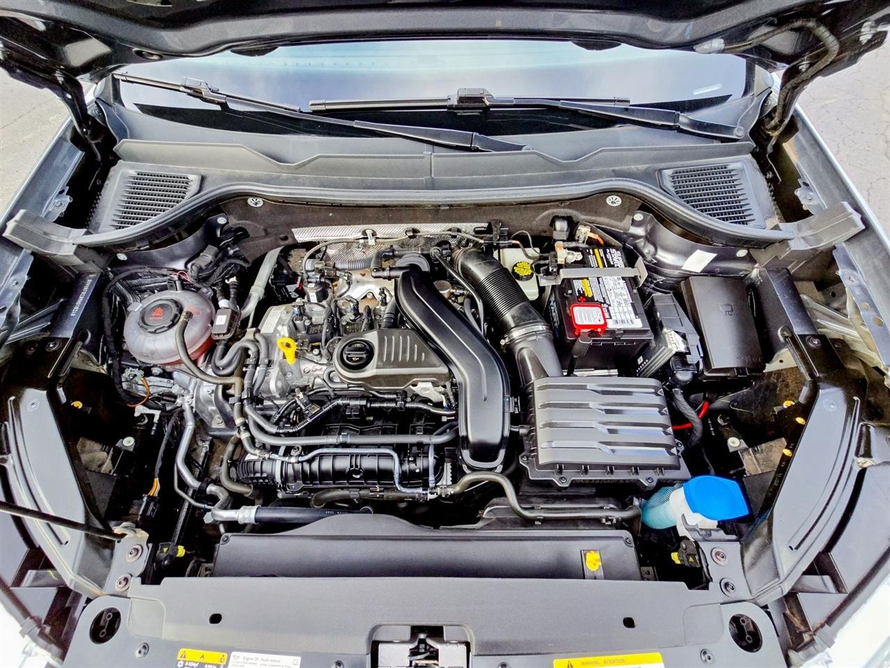 Volkswagen Taos  2024