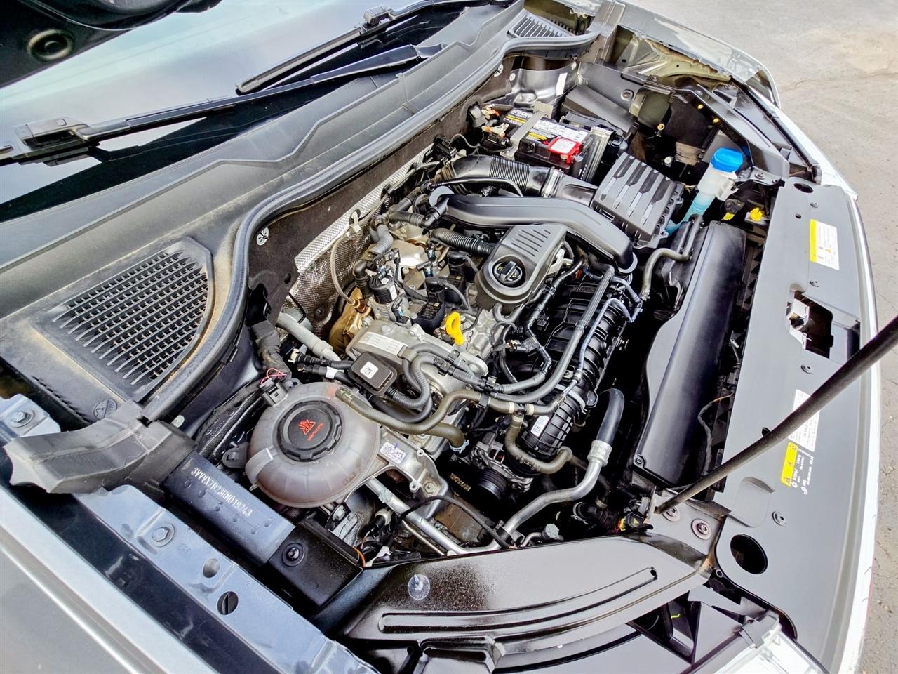 Volkswagen Taos  2024