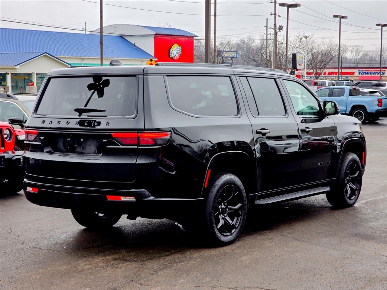 Jeep Wagoneer L  2024