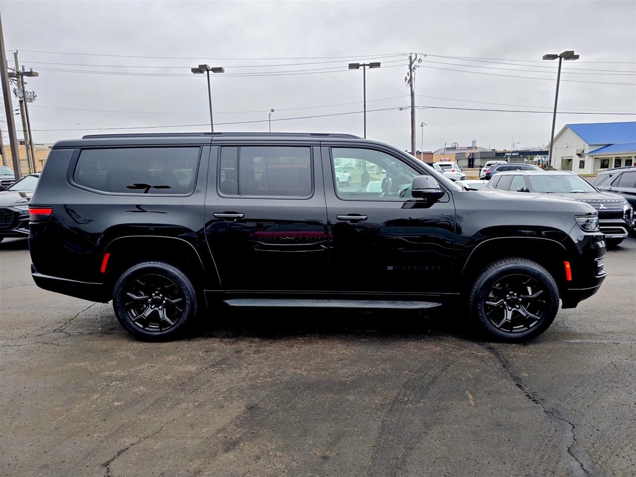 Jeep Wagoneer L  2024