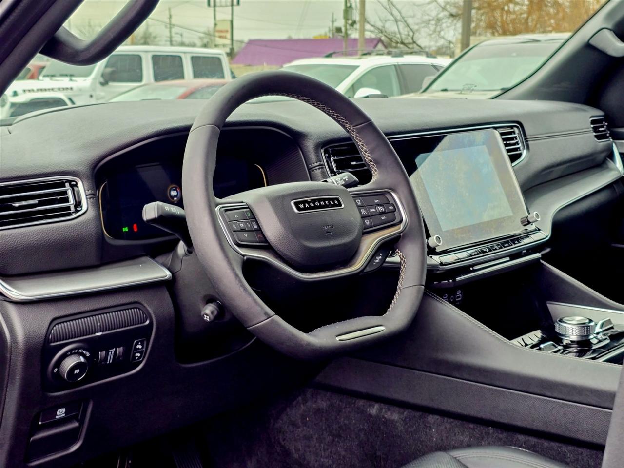 Jeep Wagoneer L  2024