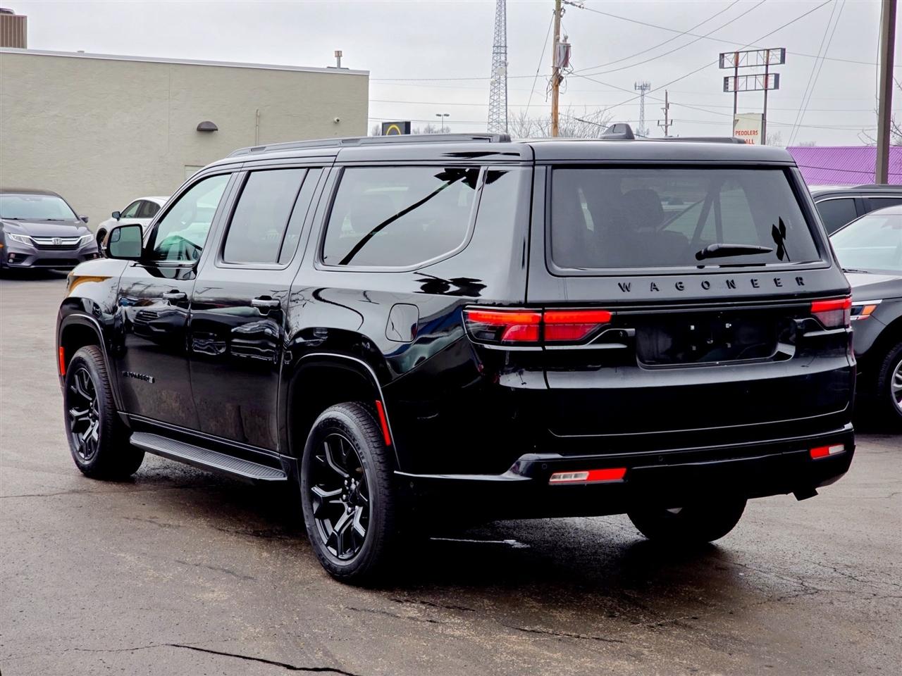 Jeep Wagoneer L  2024