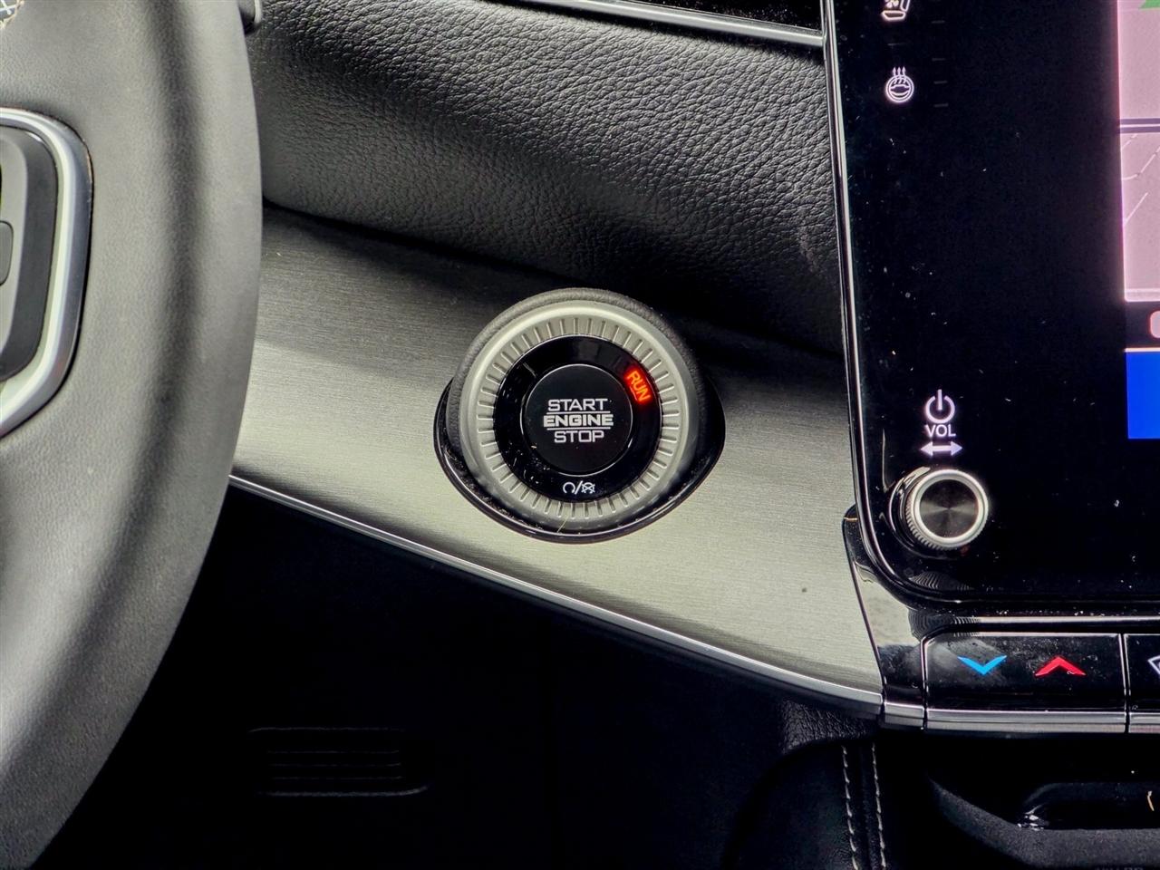 Jeep Wagoneer L  2024