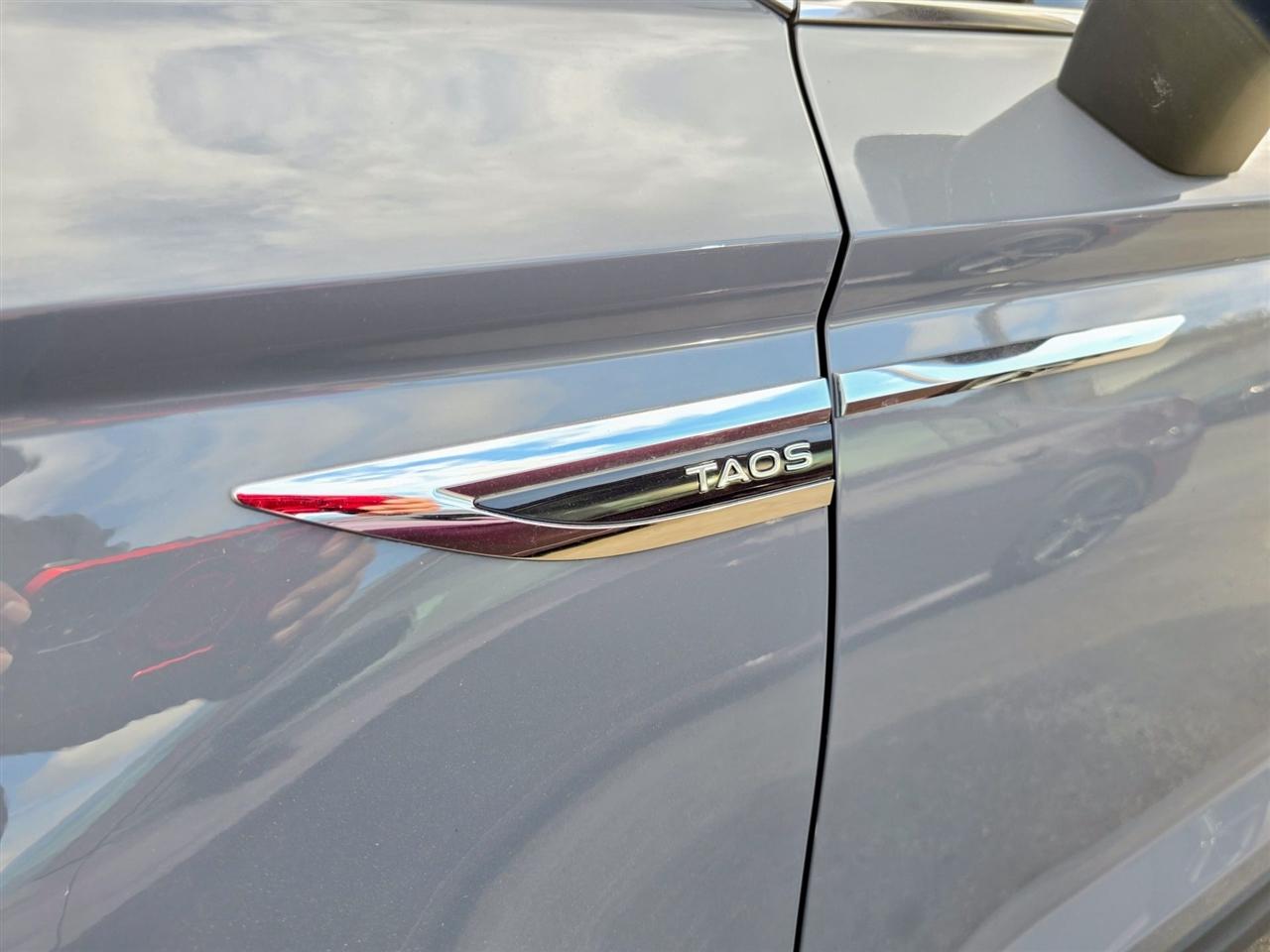 Volkswagen Taos  2022