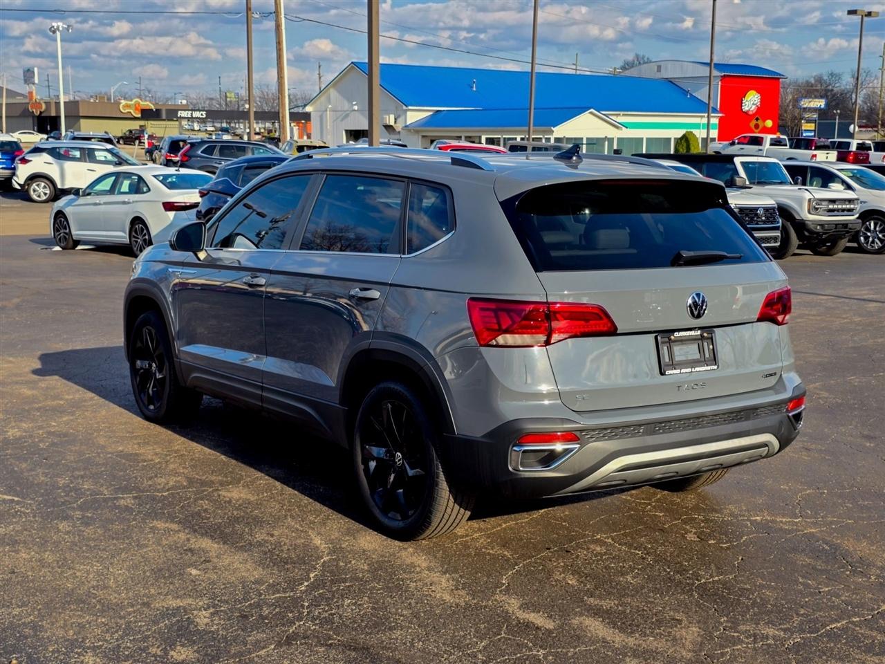 Volkswagen Taos  2022