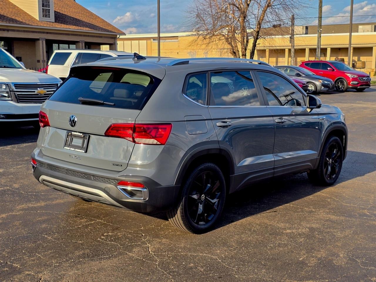 Volkswagen Taos  2022