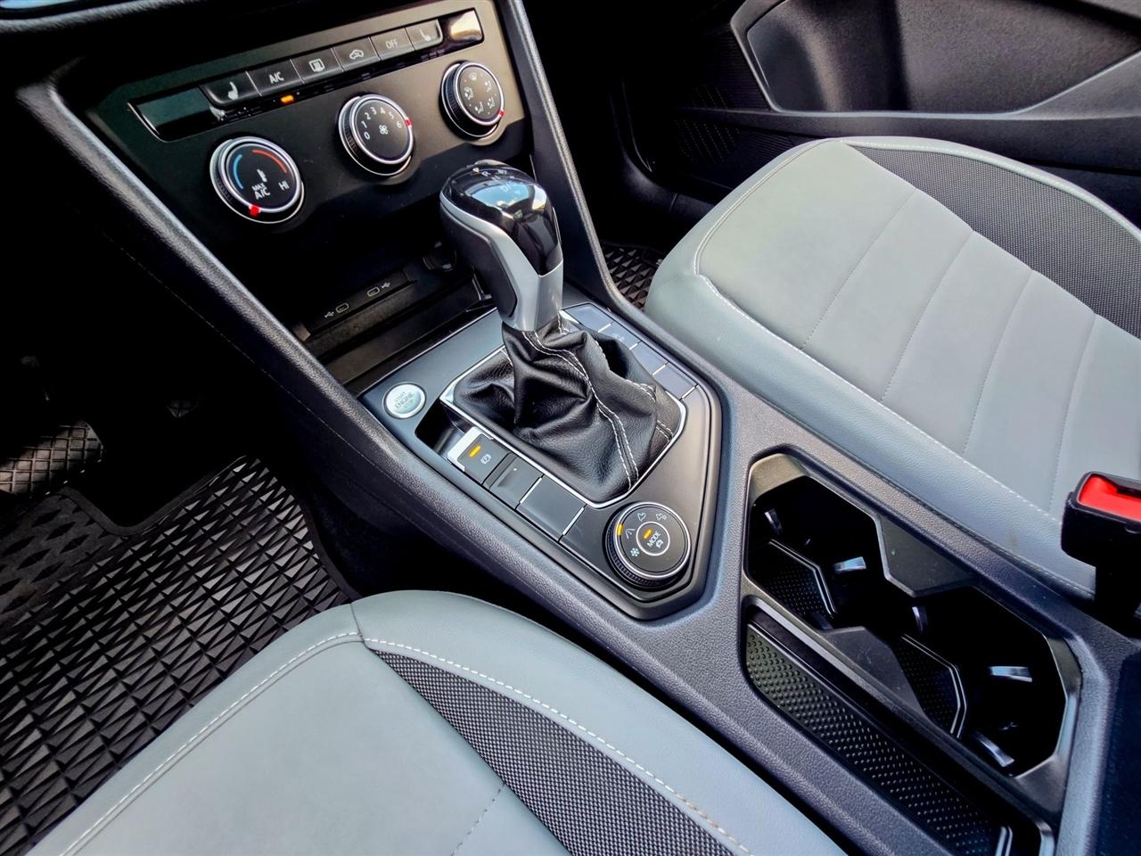 Volkswagen Taos  2022