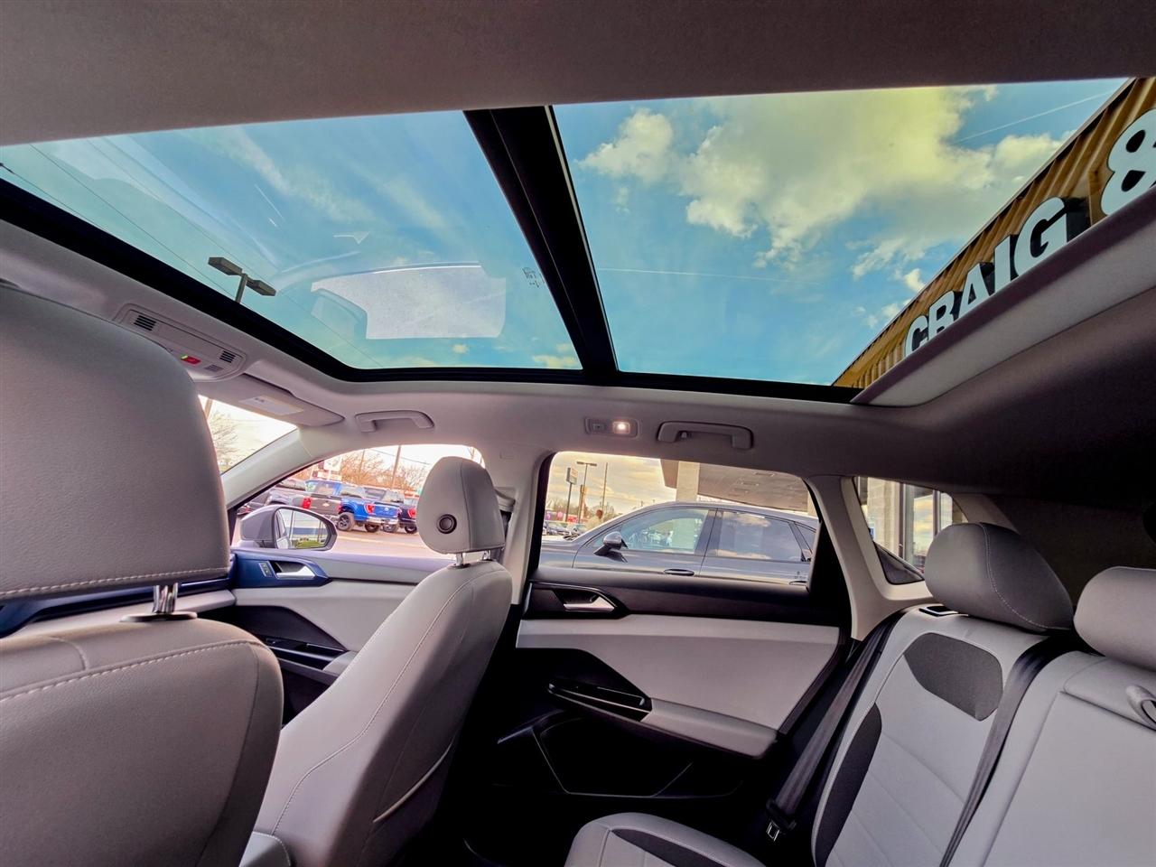 Volkswagen Taos  2022