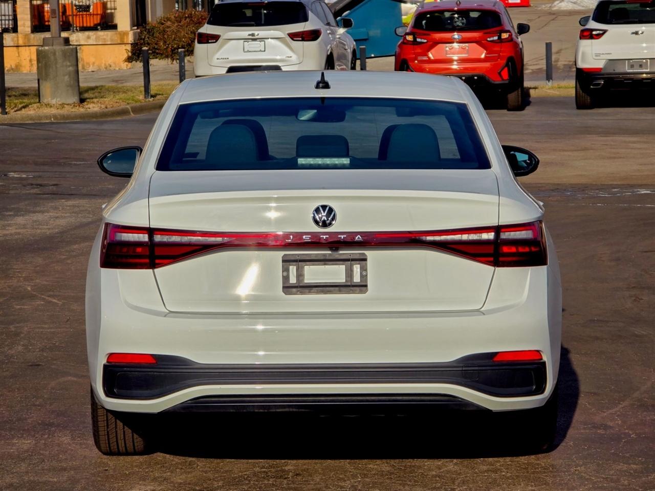 Volkswagen Jetta  2025