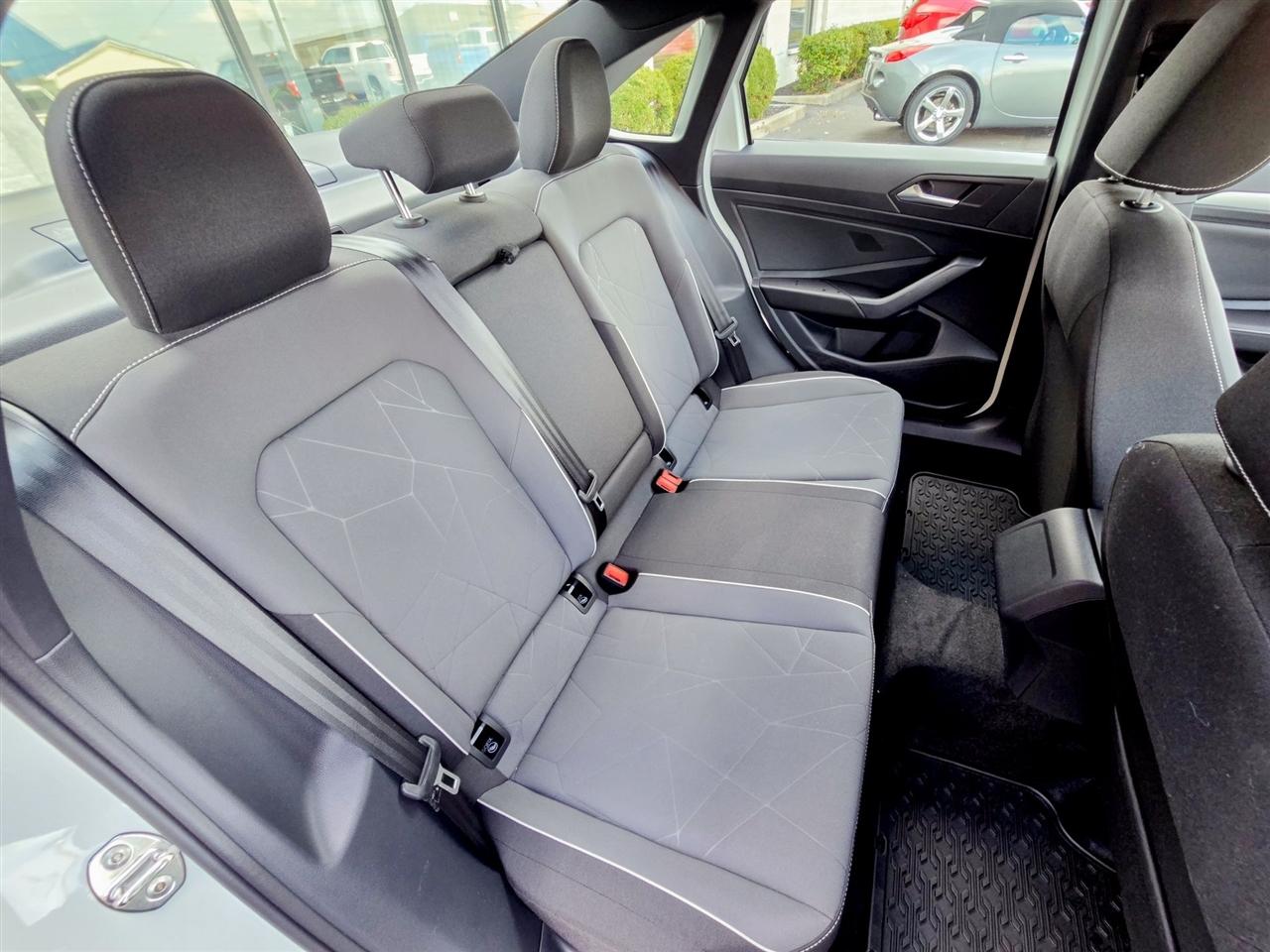 Volkswagen Jetta  2025